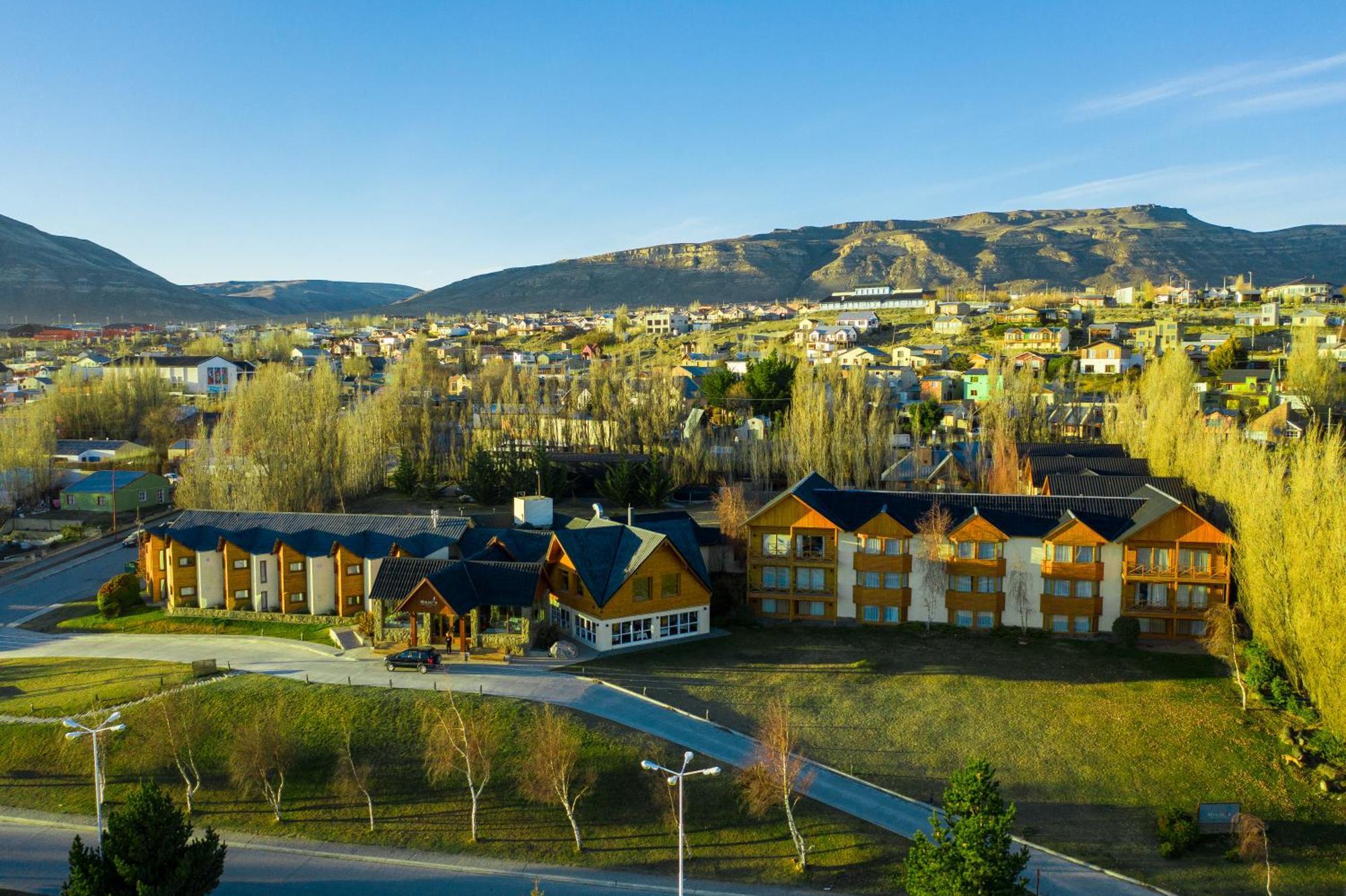 Mirador Del Lago Hotel El Calafate Exterior photo